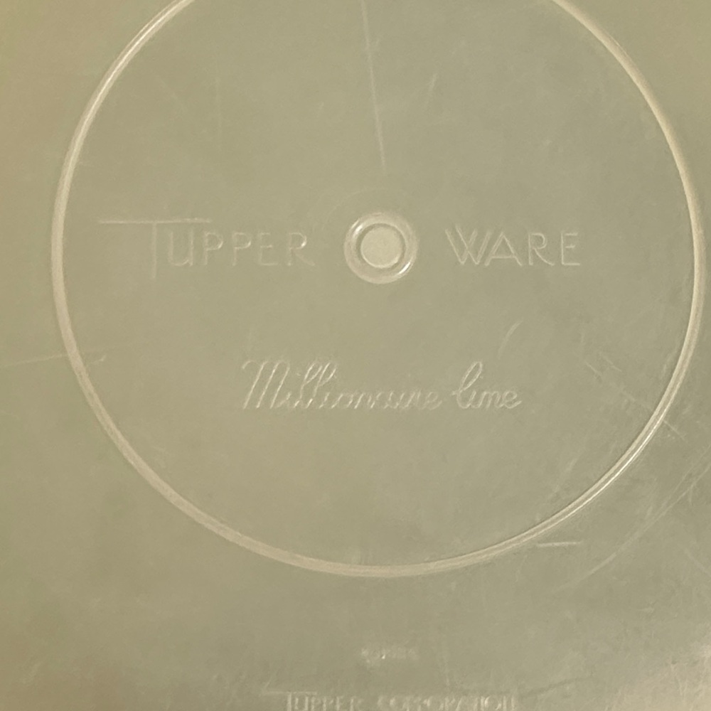 Tupperware Cream Container - Picture 6 of 7